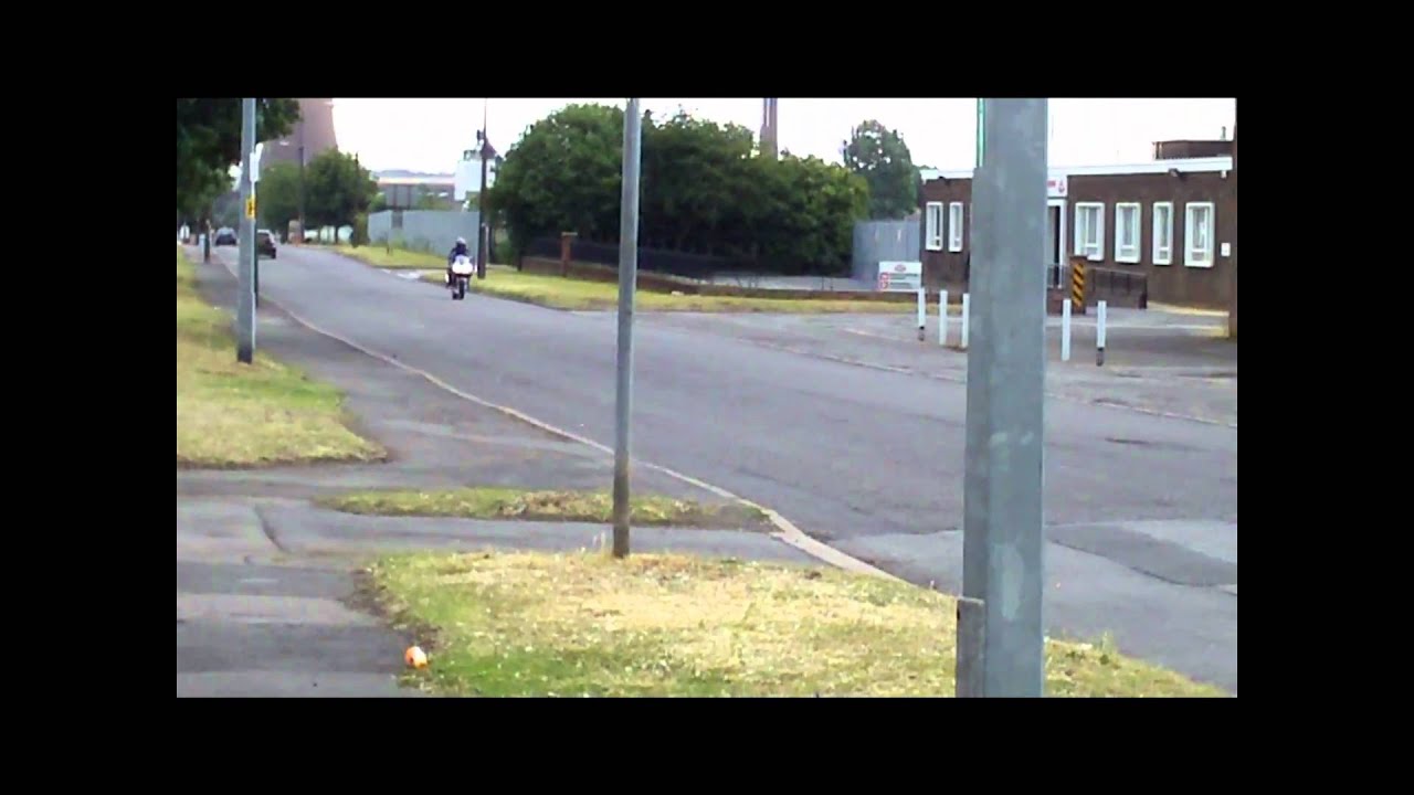 Suzuki Sv650s Standard Can  vs. Fuel Slip-on Fly-by (33bhp) (Watch in HD)