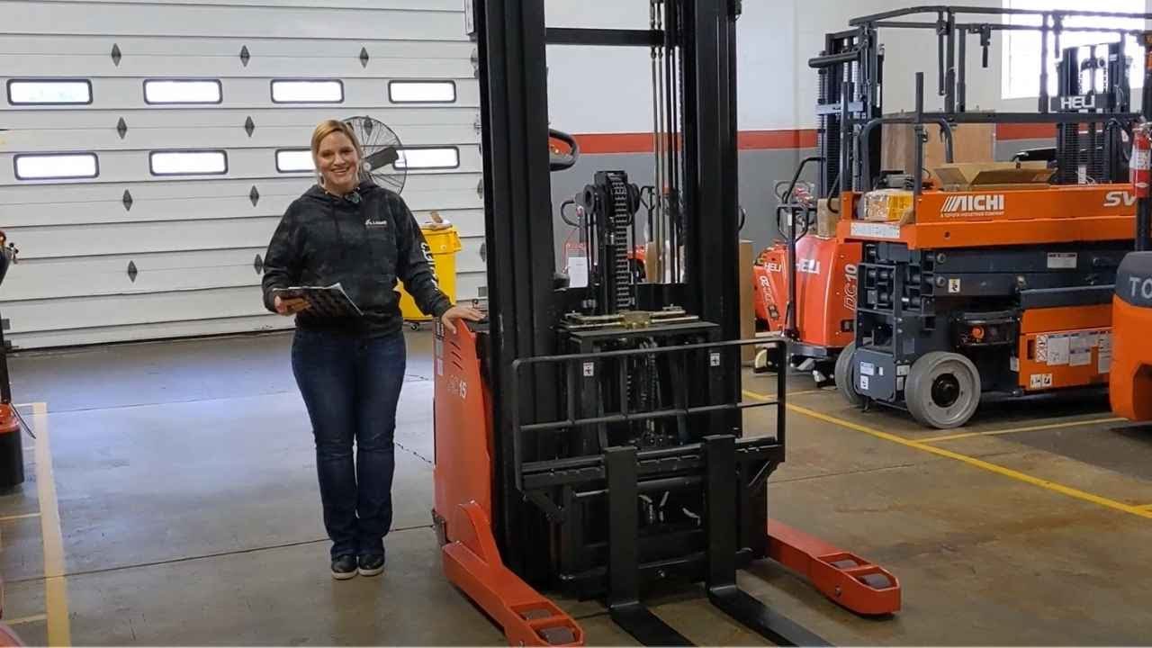 FOR SALE - In-stock - New Heli Electric Walkie Reach Truck