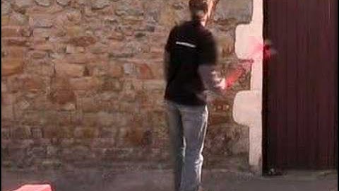 Poi reverse spin, Left Low turn in front of body