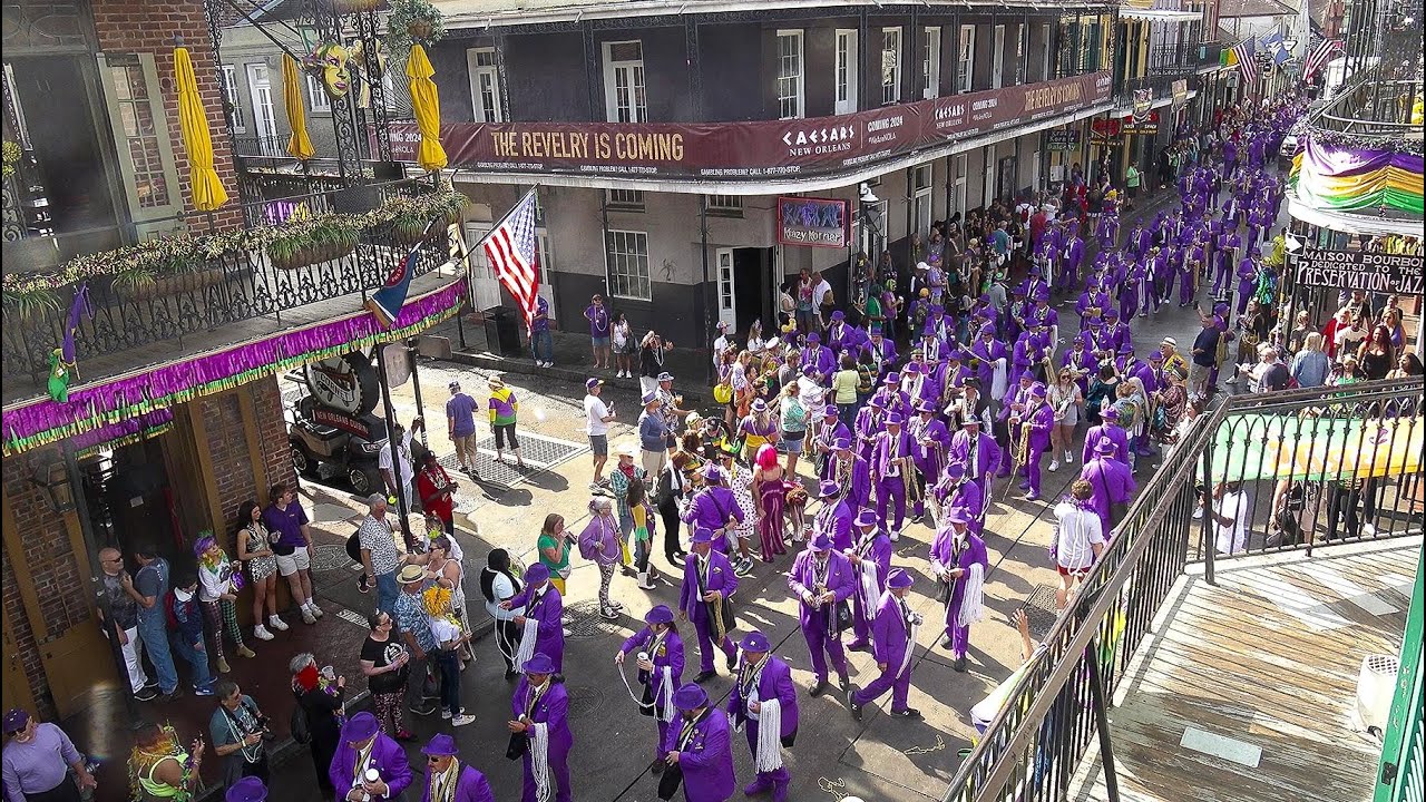 EarthCam Live: New Orleans Balcony View
