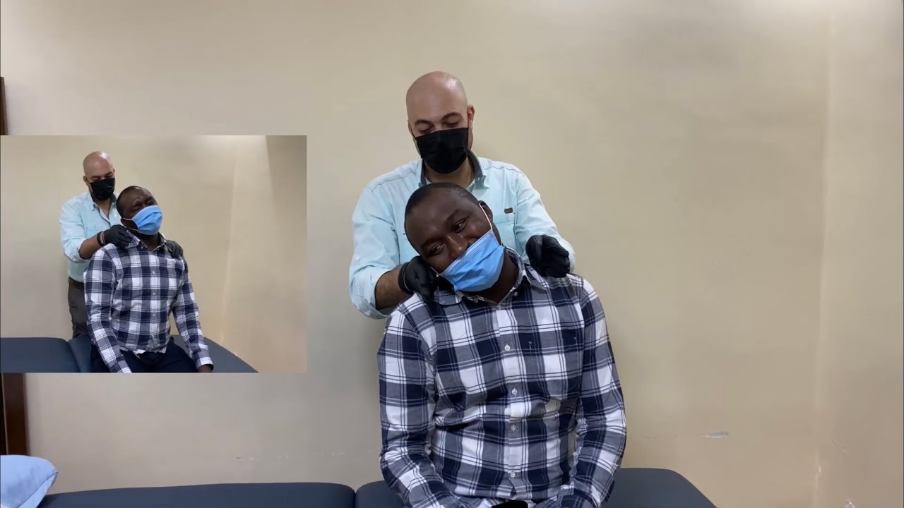 Nigerian 🇳🇬 chiro/physio session for neck/back pain جلسة علاج طبيعي لآلام الرقبه و الظهر