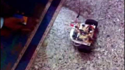 My First Remote Controlled Robot Using Atmega8 AVR MCU and IR Remote