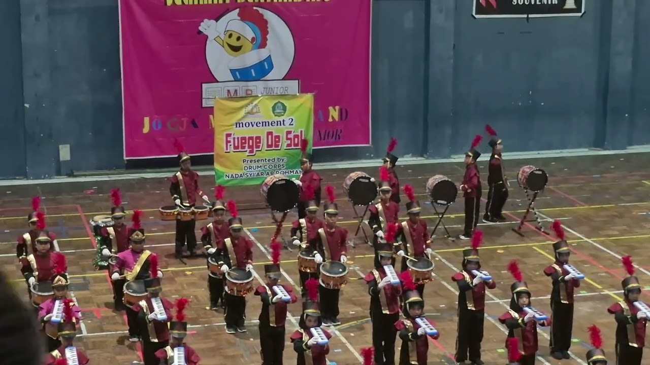 lomba drumband sdit Ar rohmah di gor sleman.