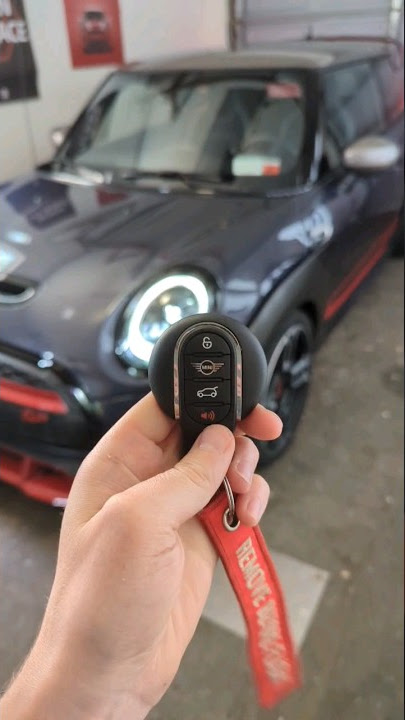 Key Battery BMW Mini Cooper Replacement - EASY HOW TO DIY 