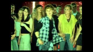 C21 - She Cries