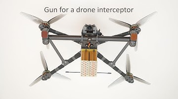 Counter-drone gun with arresting rope. Thrower of the propeller snare for a drone interceptor.