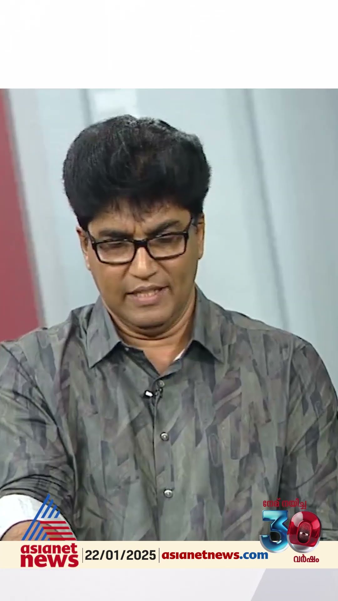 'വി ഡി സതീശനെതിരെയുള്ള നീക്കങ്ങൾ ഓടുന്ന പട്ടിക്ക് പത്ത്, പന്ത്രണ്ട് മുഴം എറിഞ്ഞ് വയ്ക്കുന്നത് പോലെ