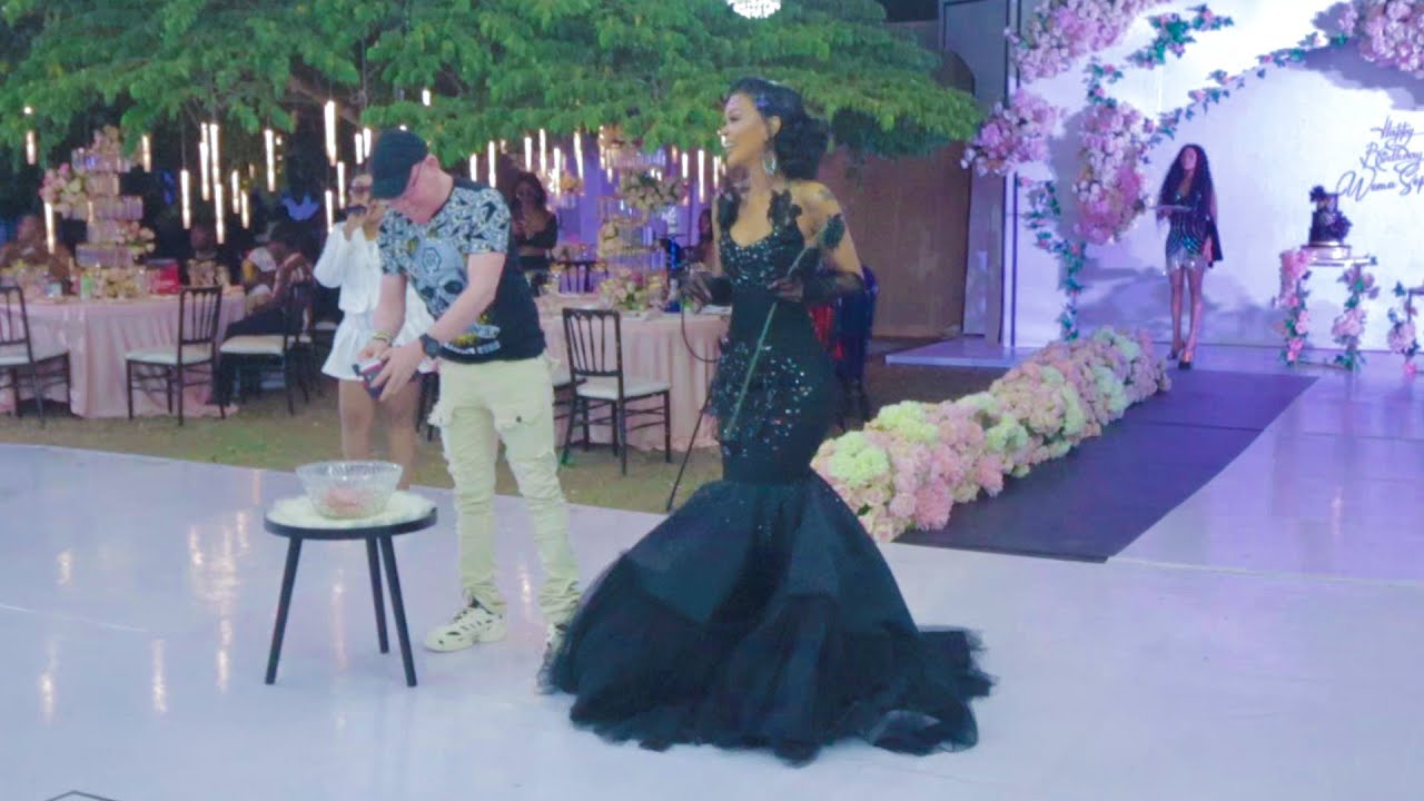 Haji Manara alivyomwaga Pesa kwenye Birthday ya Wema Sepetu