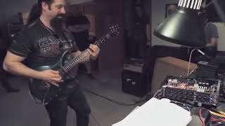 John Petrucci jamming along to Master of Puppets