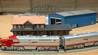 AZL 64401-3 ATSF PA1-PB1 Locomotive A-B Set Test Run at z.scale.hobo 05.10.2025