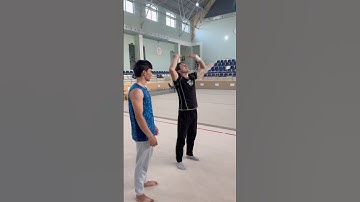 Front Roll Kick Up Tutorial🤝✅ #calisthenics #tutorial #acrobatics #streetworkout #workout #parkour