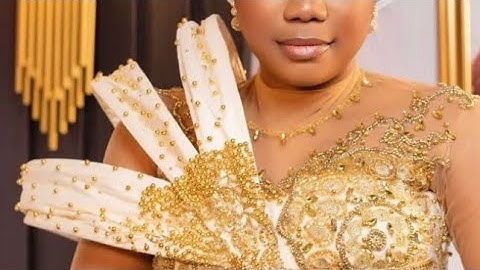 How to make a trendy floating detail using a crinoline