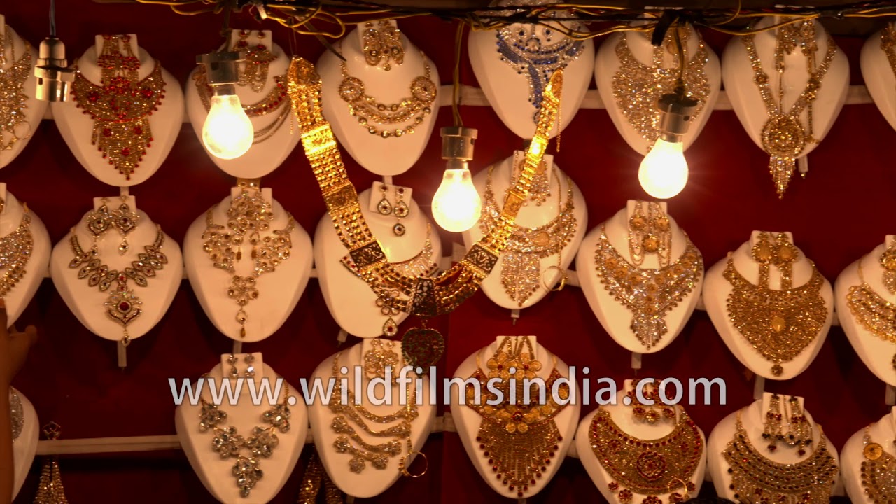 baubles curse Walk through this glittering street near Ajmer Sharif Dargah | Rajasthan