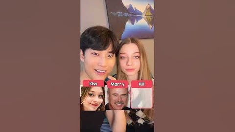 Thumbnail of How to kiss a girl