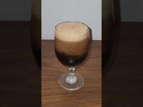 Video: Gaan Guinness-bubbels naar beneden?