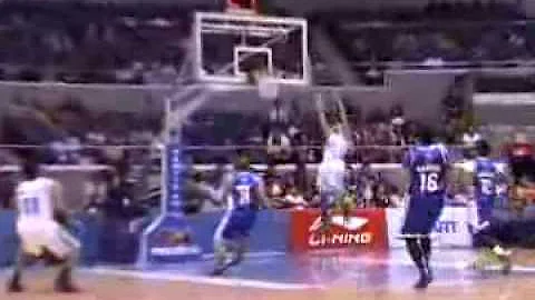 San Mig Coffee rookie Justin Melton skies for a tw...
