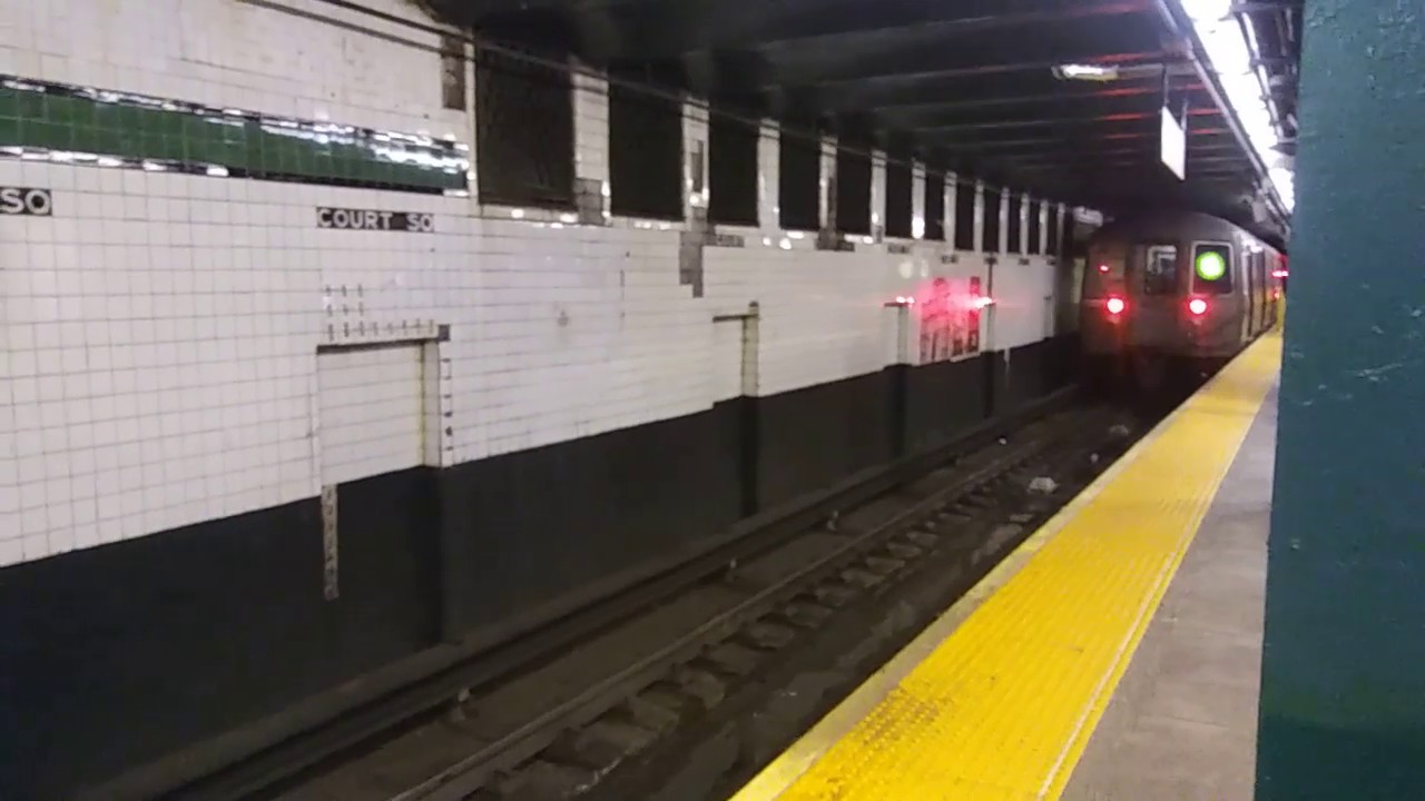 IND Subway Church Av Bound R68 G Trains Court Square short action