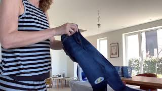 Ironing on a Bee's patch : don't forget the back side!