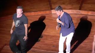 Robin Williams invades Craig Ferguson stand up to dance to Britney Spears