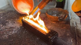 How do the pour the molten gold into Ingot Mold #moltengold #moltengoldlava#scrapgoldmelting