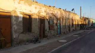Huara en el suelo clama por ayuda