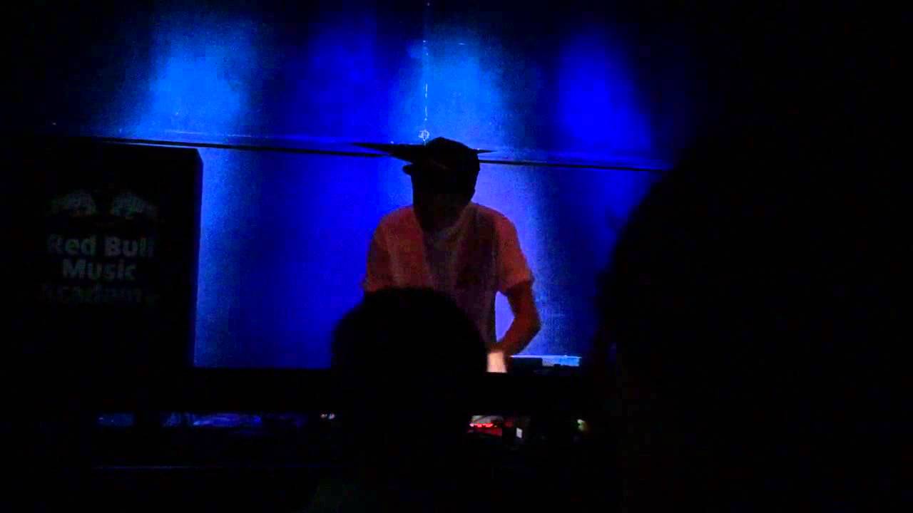 submerse   EMAF TOKYO   2014