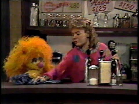 Classic Sesame Street - Ruby Wants to Be Like Gina
