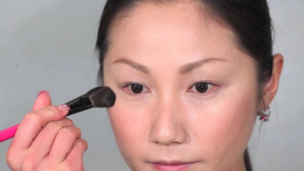 チョモットボーテ 白鳳堂メイクブラシ ハイライトの使い方 Youtube