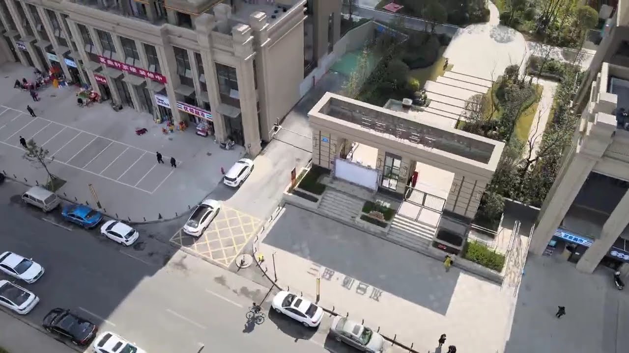 Hiking Longquan Mountain in Chengdu, China | Hidden Scenic Views Near the City 20210218