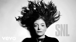 Video thumbnail of "Lorde - Liability (Live On SNL/2017)"