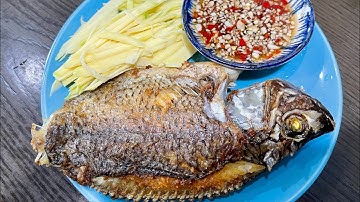 Cá rô phi chiên giòn chấm mắm ăn kèm với xoài, cách chiên cá không bị văng dầu | Bếp nhà Chút