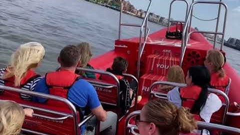 Gaby Roslin has a blast on a Thames Rockets speedboat!