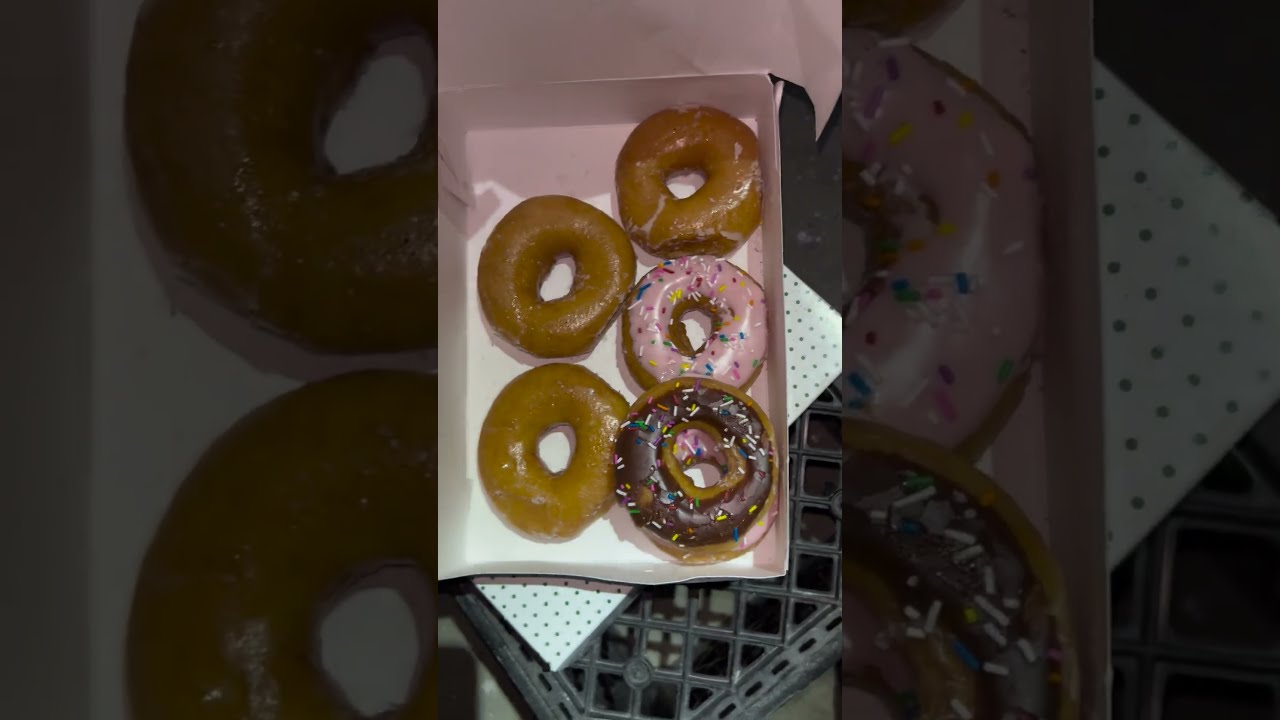 Dunkin Donuts Vs Krispy Kreme 