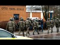 Hamburg polizeigroeinsatz versetzt schule in schrecken  afp