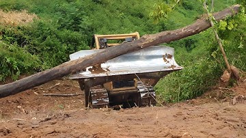 Desperate Action of CAT D6R XL Bulldozer Operators in the Field