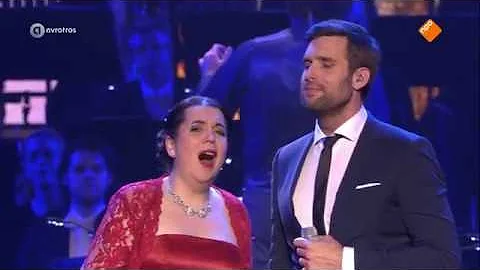 Vivo per lei met Nick Schilder en Francis van Broe...