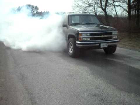 Team Rado HUGE 5.7L 355 Chevrolet Silverado Burnout