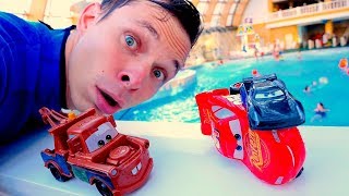Фёдор и игры гонки - Тачки в Аквапарке! - Маквин vs Шторм. Фёдор и игры гонки - Тачки в Аквапарке! - Маквин vs Шторм.