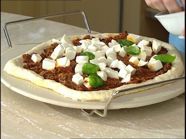 How To Make Homemade Pizza Delia S How To Cook Bbc Food Youtube