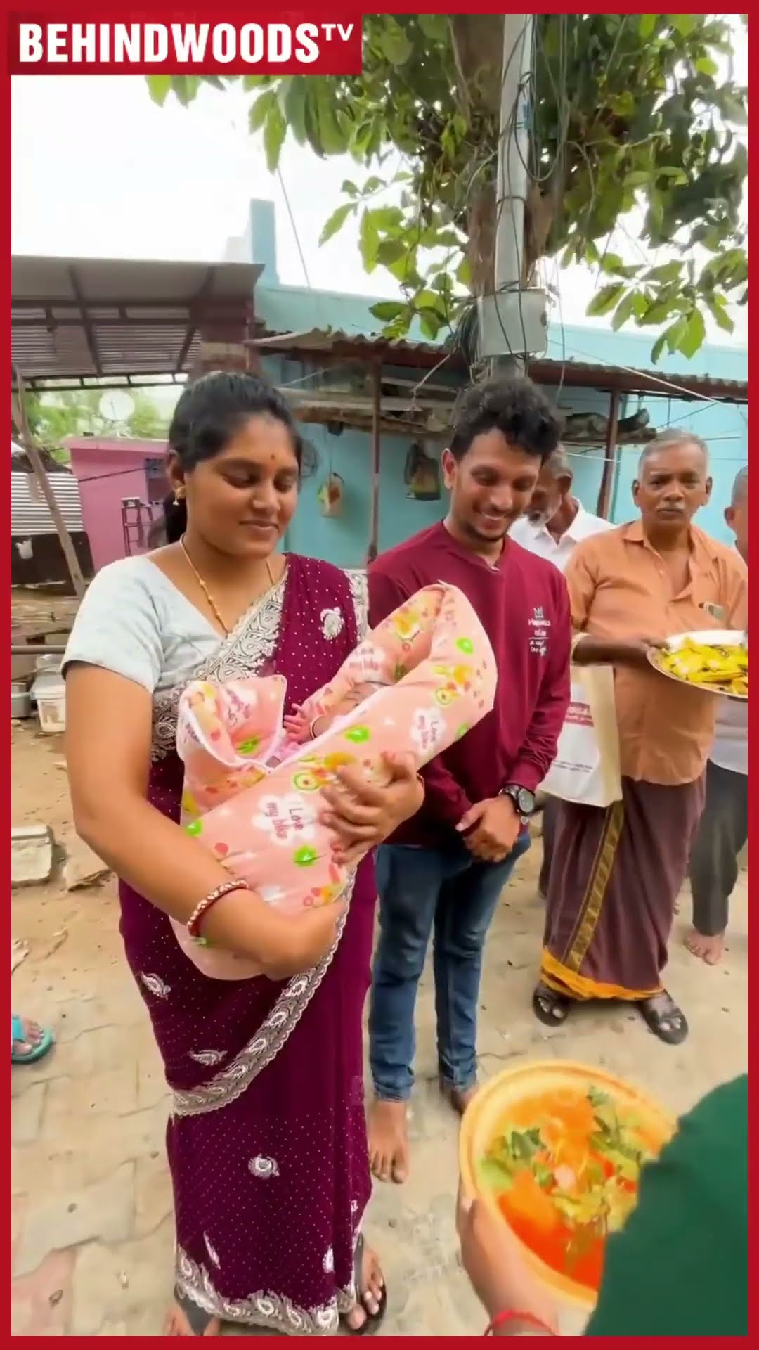 Wow? 'குழந்தை அழைக்குறதா செமயா இருக்கே..' ? Cute Viral Video