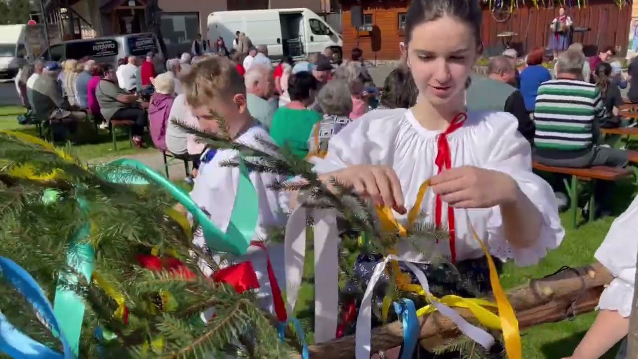 JARNÉ TRHY A STAVANIE MÁJA