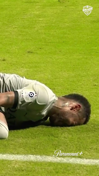 Neymar Tries to Earn Penalty Against Gamba Osaka #shorts