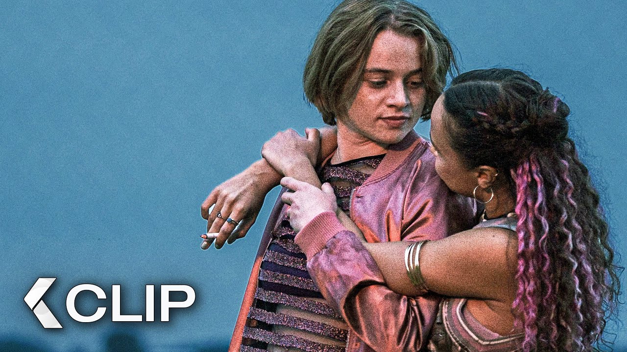 Tilda und Anna auf dem Weg zur Party! - 22 BAHNEN Clip (2025)