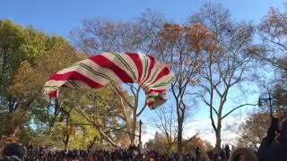 Candy Cane Balloon Goes Down At Macys Thanksgiving Day Parade