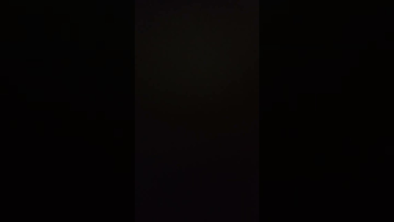 رجل يستحي من زوجته