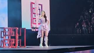 IU H.E.R.E.H World Tour in Newark \
