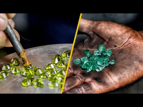 Peridot vs Emerald: