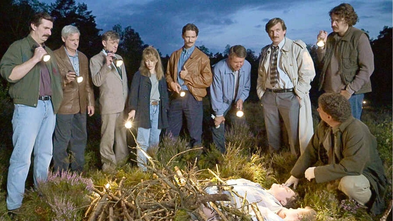 ПРЕМЬЕРА НА ЮТУБ! ЖУТКИЙ КРИМИНАЛЬНЫЙ ТРИЛЛЕР С УБИЙСТВАМИ В ЛЕСУ ПРОБИРАЕТ ДО МУРАШЕК! ТЁМНЫЙ ЛЕС