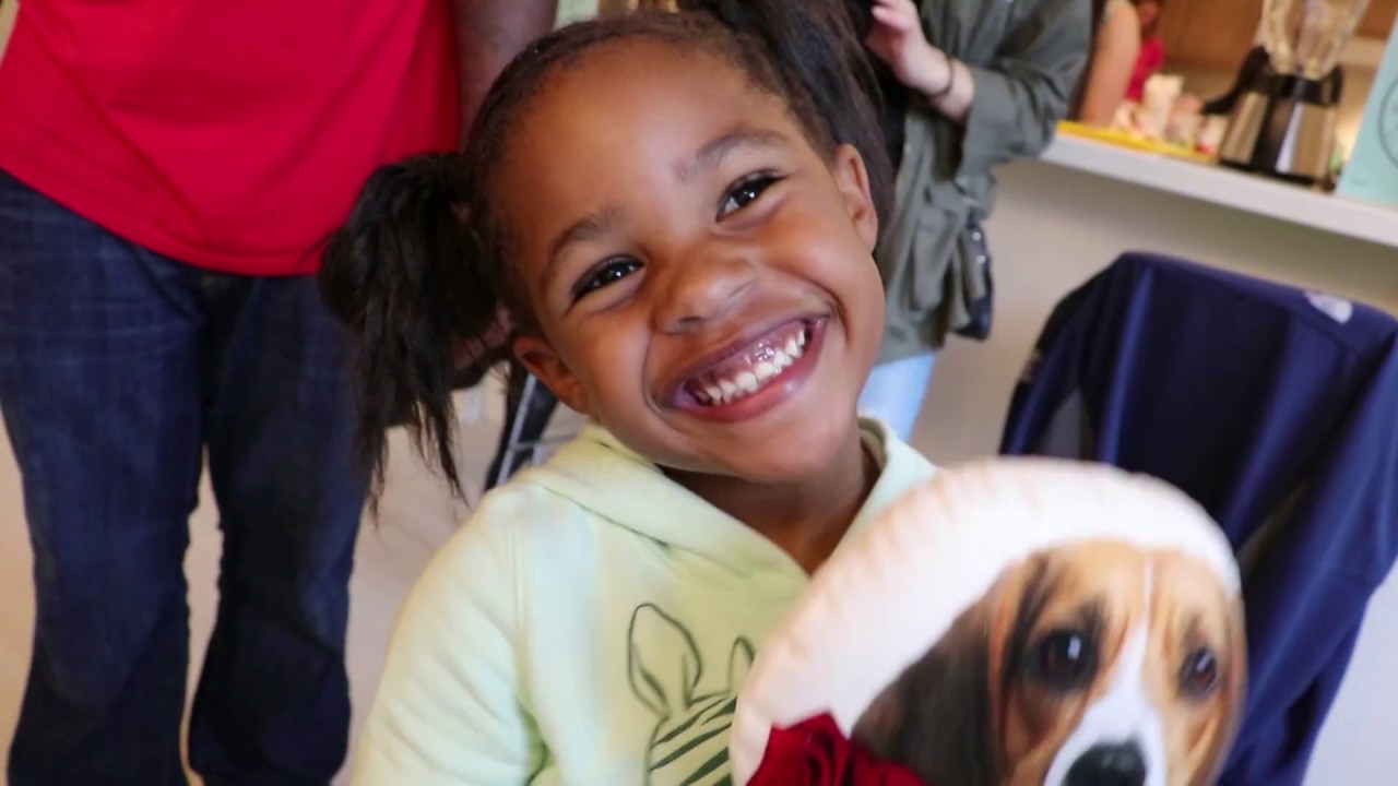 Manny the Frenchie Visits Family House