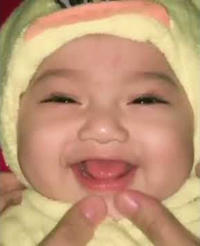 Mentahan video anak kecil lucu  😀😀